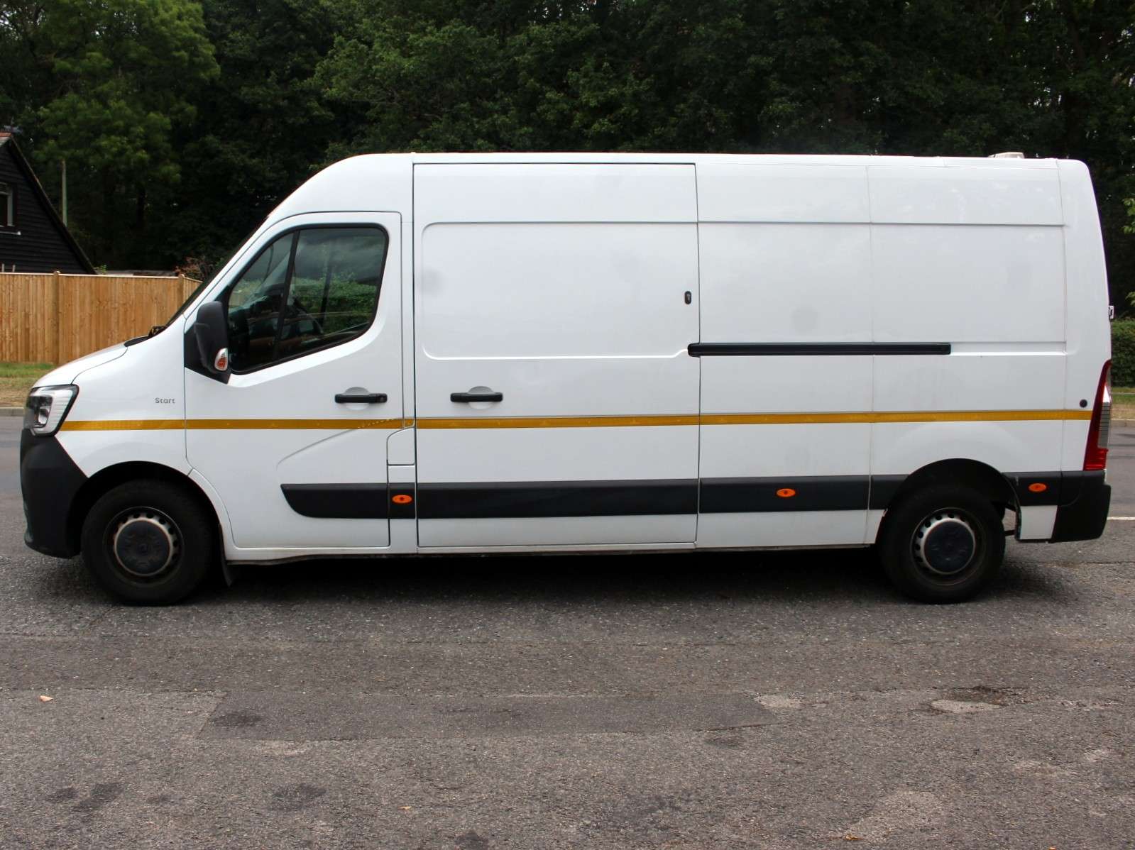 A 2023 RENAULT MASTER 2.3 dCi 35 Start Panel Van 4dr Diesel Manual FWD LWB Medium Roof Euro 6 (135 ps) A 2023 RENAULT MASTER 2.3 dCi 35 Start Panel Van 4dr Diesel Manual FWD LWB Medium Roof Euro 6 (135 ps)