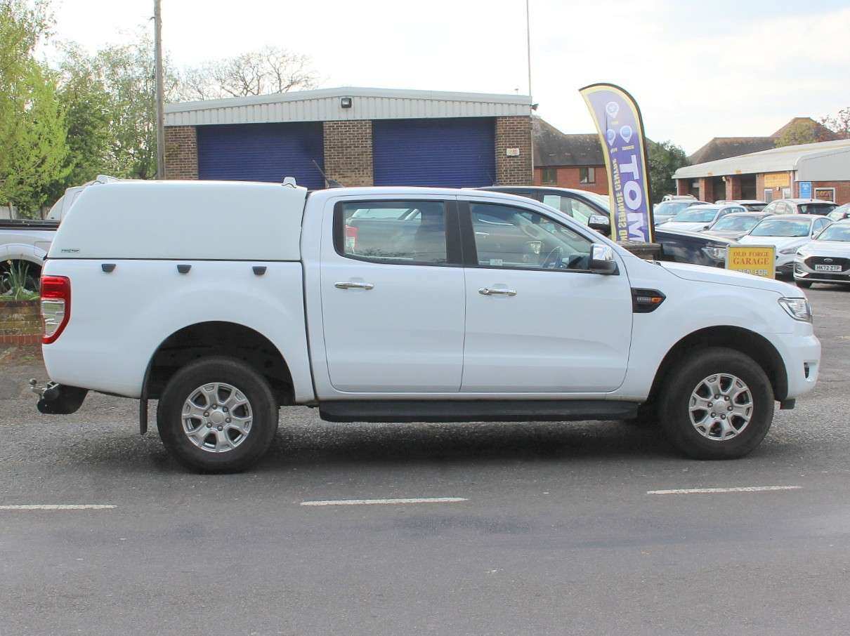 A 2022 FORD RANGER 2.0 EcoBlue XLT Pickup Double Cab 4dr Diesel Manual 4WD Euro 6 (s/s) (170 ps) A 2022 FORD RANGER 2.0 EcoBlue XLT Pickup Double Cab 4dr Diesel Manual 4WD Euro 6 (s/s) (170 ps)