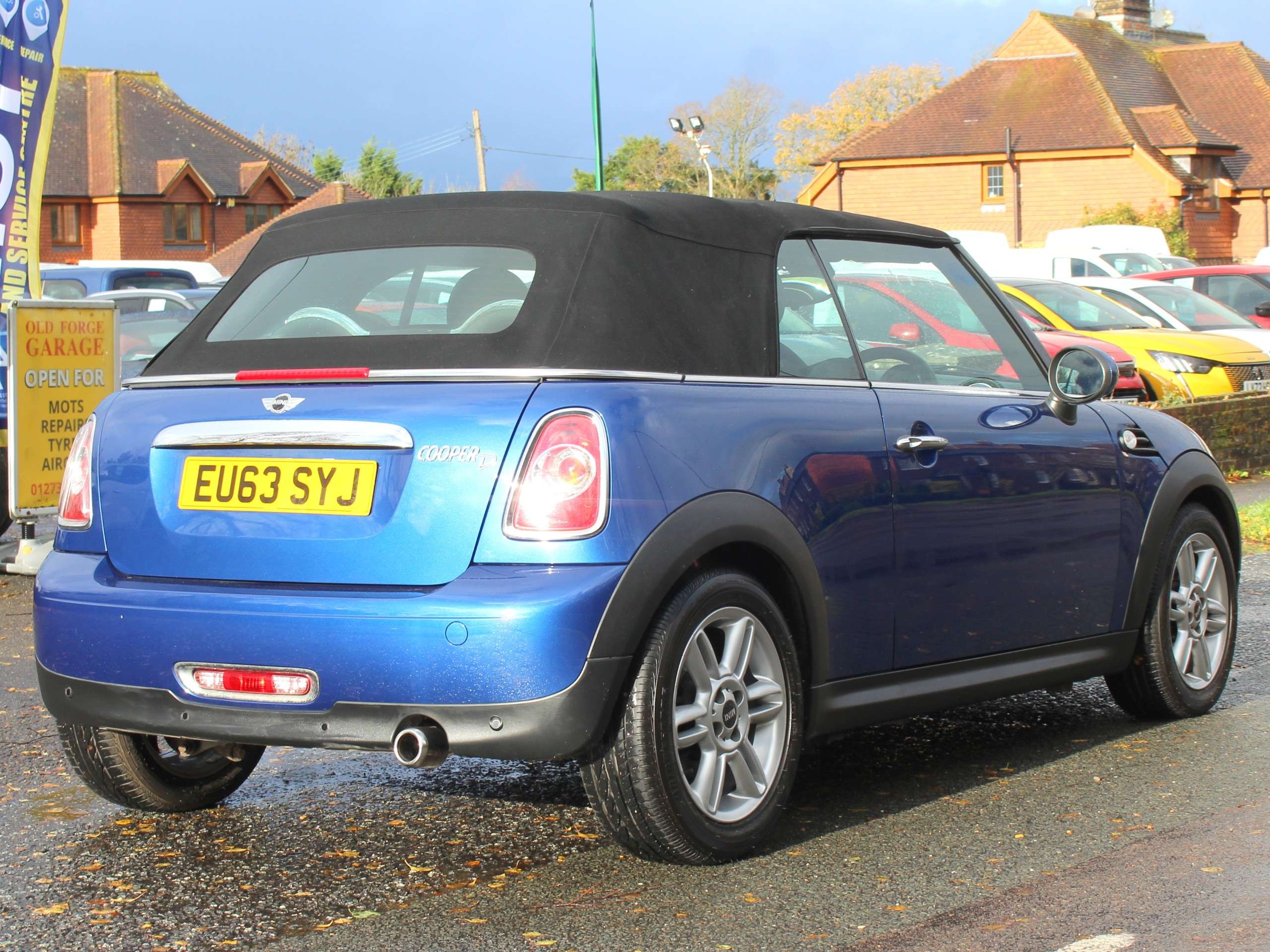 2013 MINI CONVERTIBLE 2013 MINI CONVERTIBLE