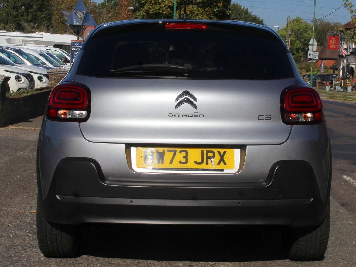 A 2023 CITROEN C3 1.2 PureTech Shine Plus Hatchback 5dr Petrol Manual Euro 6 (s/s) (110 ps) A 2023 CITROEN C3 1.2 PureTech Shine Plus Hatchback 5dr Petrol Manual Euro 6 (s/s) (110 ps)