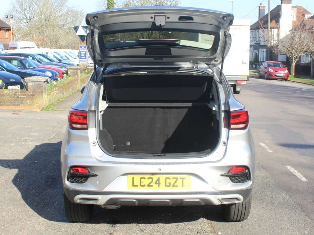 2024 MG ZS 2024 MG ZS