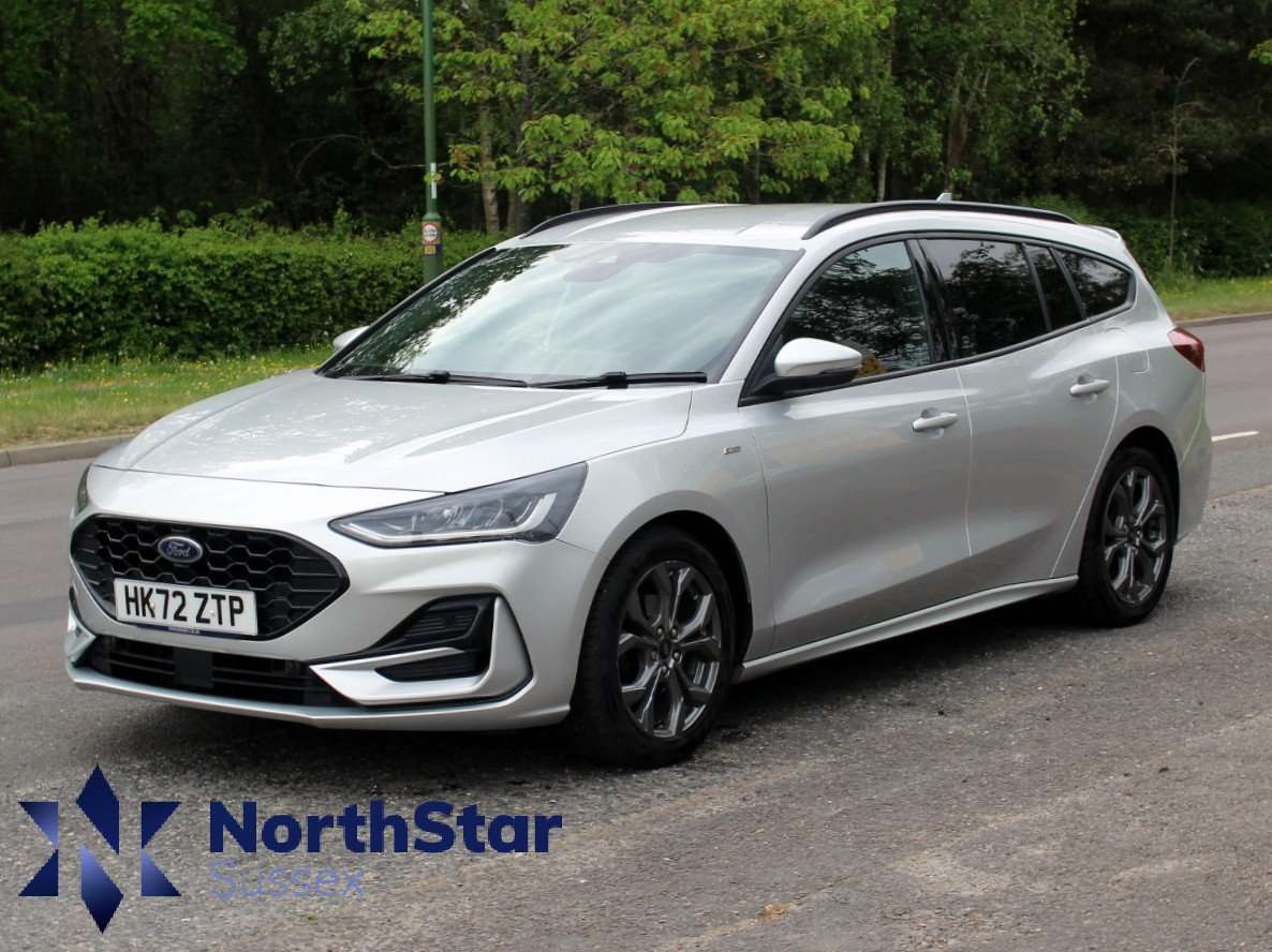 A 2023 FORD FOCUS 1.0T EcoBoost MHEV ST-Line Edition Estate 5dr Petrol Manual Euro 6 (s/s) (155 ps) A 2023 FORD FOCUS 1.0T EcoBoost MHEV ST-Line Edition Estate 5dr Petrol Manual Euro 6 (s/s) (155 ps)
