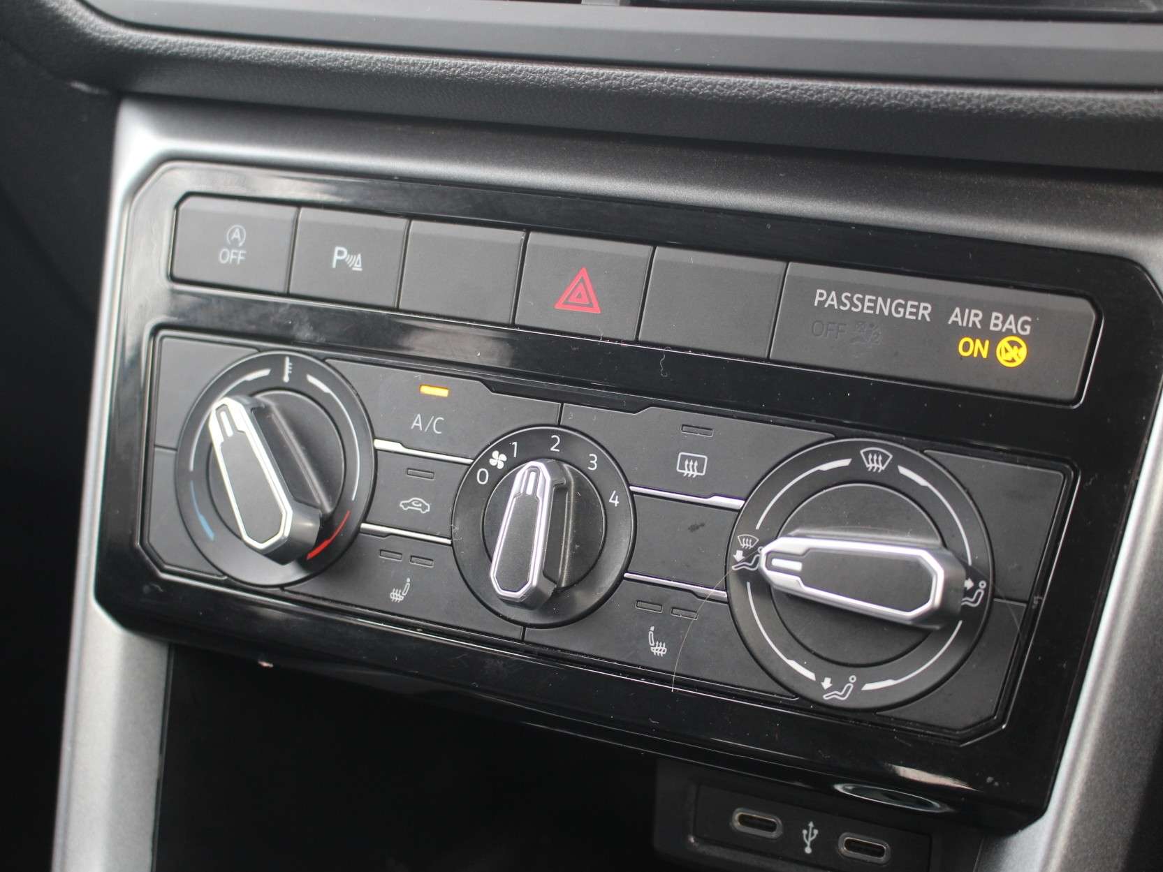 2021 VOLKSWAGEN T-CROSS 2021 VOLKSWAGEN T-CROSS