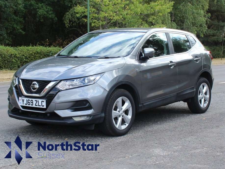 A 2020 NISSAN QASHQAI 1.3 DIG-T Acenta Premium SUV 5dr Petrol DCT Auto Euro 6 (s/s) (160 ps) A 2020 NISSAN QASHQAI 1.3 DIG-T Acenta Premium SUV 5dr Petrol DCT Auto Euro 6 (s/s) (160 ps)