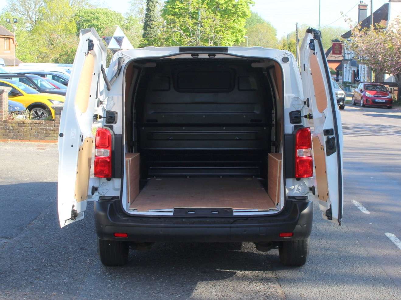 A 2024 VAUXHALL VIVARO 1.5 Turbo D Prime Panel Van 6dr Diesel Manual SWB Euro 6 (s/s) (120 ps) A 2024 VAUXHALL VIVARO 1.5 Turbo D Prime Panel Van 6dr Diesel Manual SWB Euro 6 (s/s) (120 ps)