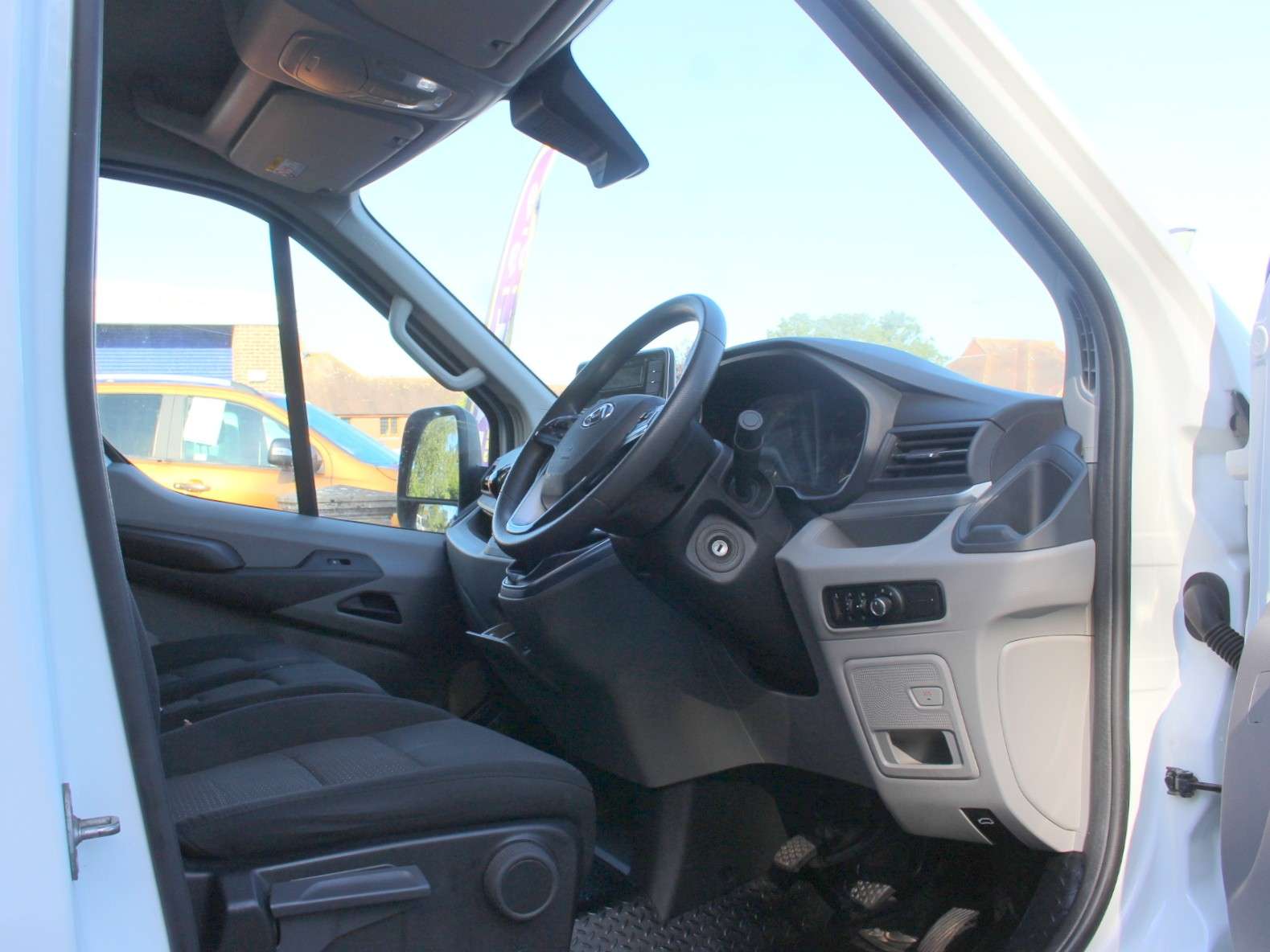 2023 MAXUS DELIVER 9 2023 MAXUS DELIVER 9