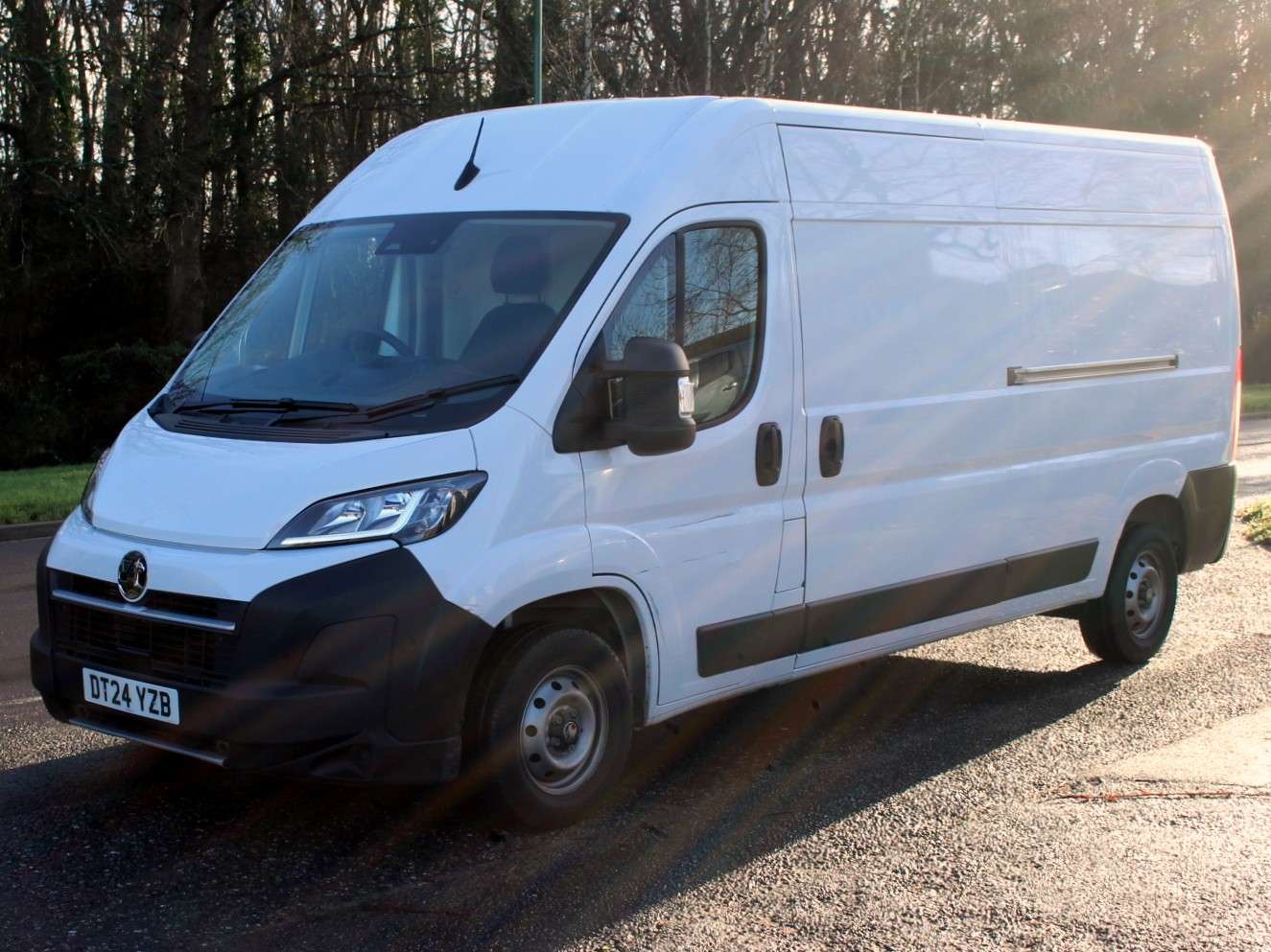 A 2024 VAUXHALL MOVANO 2.2 CDTi 3500 BiTurbo Prime Panel Van 5dr Diesel Manual L3 H2 Euro 6 (s/s) (140 ps) A 2024 VAUXHALL MOVANO 2.2 CDTi 3500 BiTurbo Prime Panel Van 5dr Diesel Manual L3 H2 Euro 6 (s/s) (140 ps)