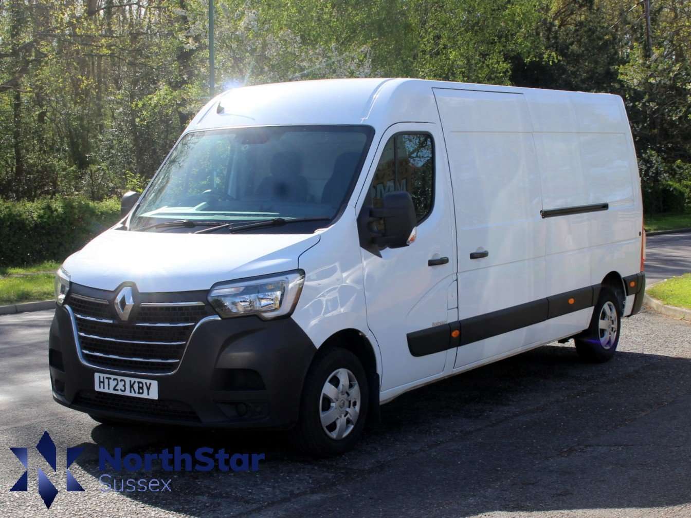 A 2023 RENAULT MASTER 2.3 dCi 35 Business+ Panel Van 4dr Diesel Manual FWD LWB Medium Roof Euro 6 (135 ps) A 2023 RENAULT MASTER 2.3 dCi 35 Business+ Panel Van 4dr Diesel Manual FWD LWB Medium Roof Euro 6 (135 ps)
