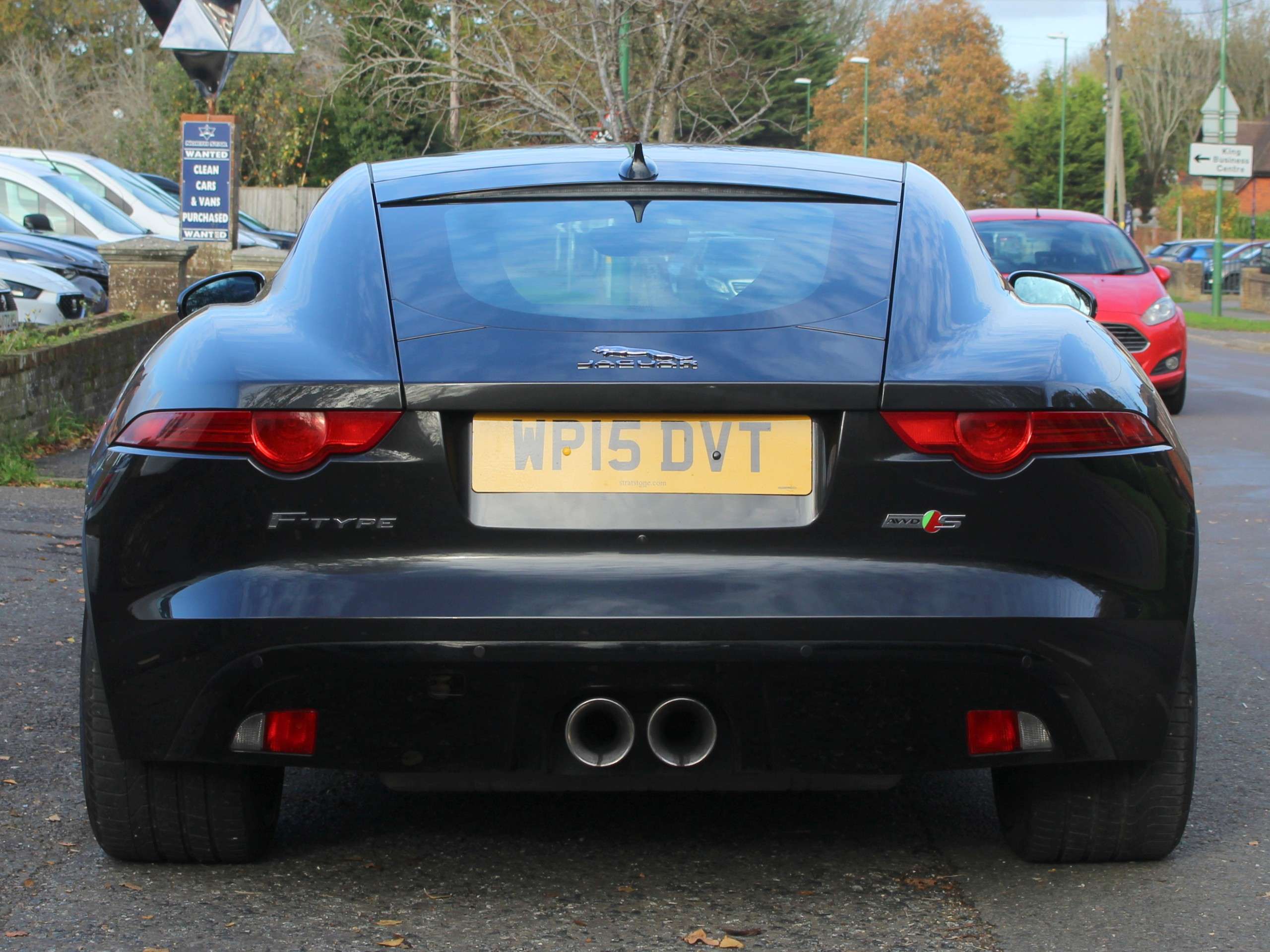 2015 JAGUAR F-TYPE 2015 JAGUAR F-TYPE