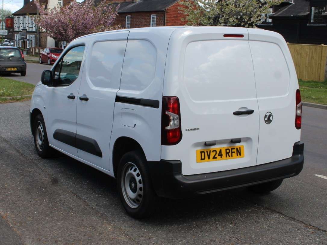 A 2024 VAUXHALL COMBO 1.5 Turbo D 2300 Prime Panel Van 5dr Diesel Manual SWB Euro 6 (s/s) (100 ps) A 2024 VAUXHALL COMBO 1.5 Turbo D 2300 Prime Panel Van 5dr Diesel Manual SWB Euro 6 (s/s) (100 ps)
