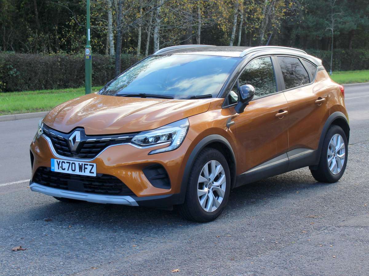 Check out this Renault Captur 2020 Petrol Manual