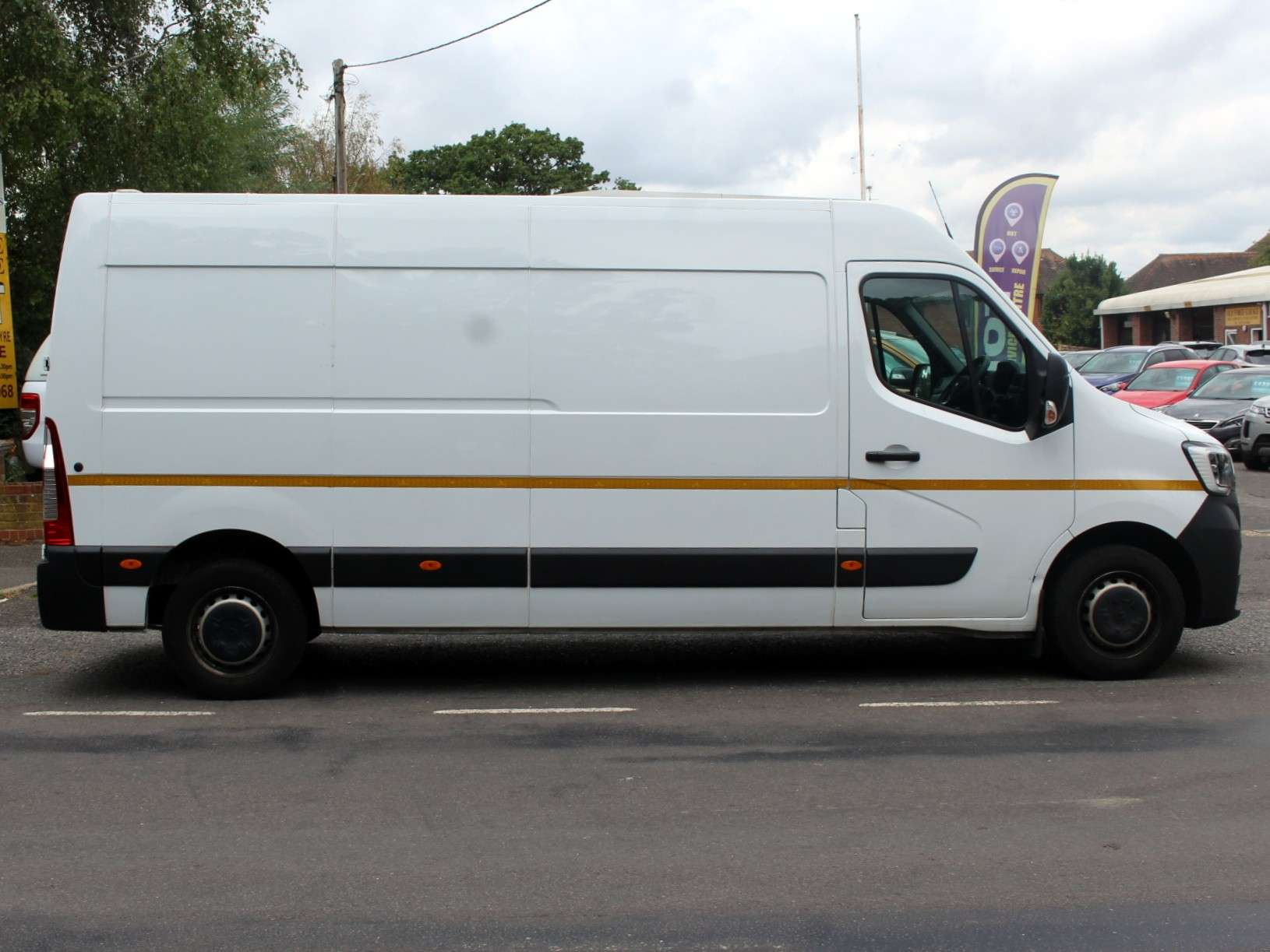 A 2023 RENAULT MASTER 2.3 dCi 35 Start Panel Van 4dr Diesel Manual FWD LWB Medium Roof Euro 6 (135 ps) A 2023 RENAULT MASTER 2.3 dCi 35 Start Panel Van 4dr Diesel Manual FWD LWB Medium Roof Euro 6 (135 ps)
