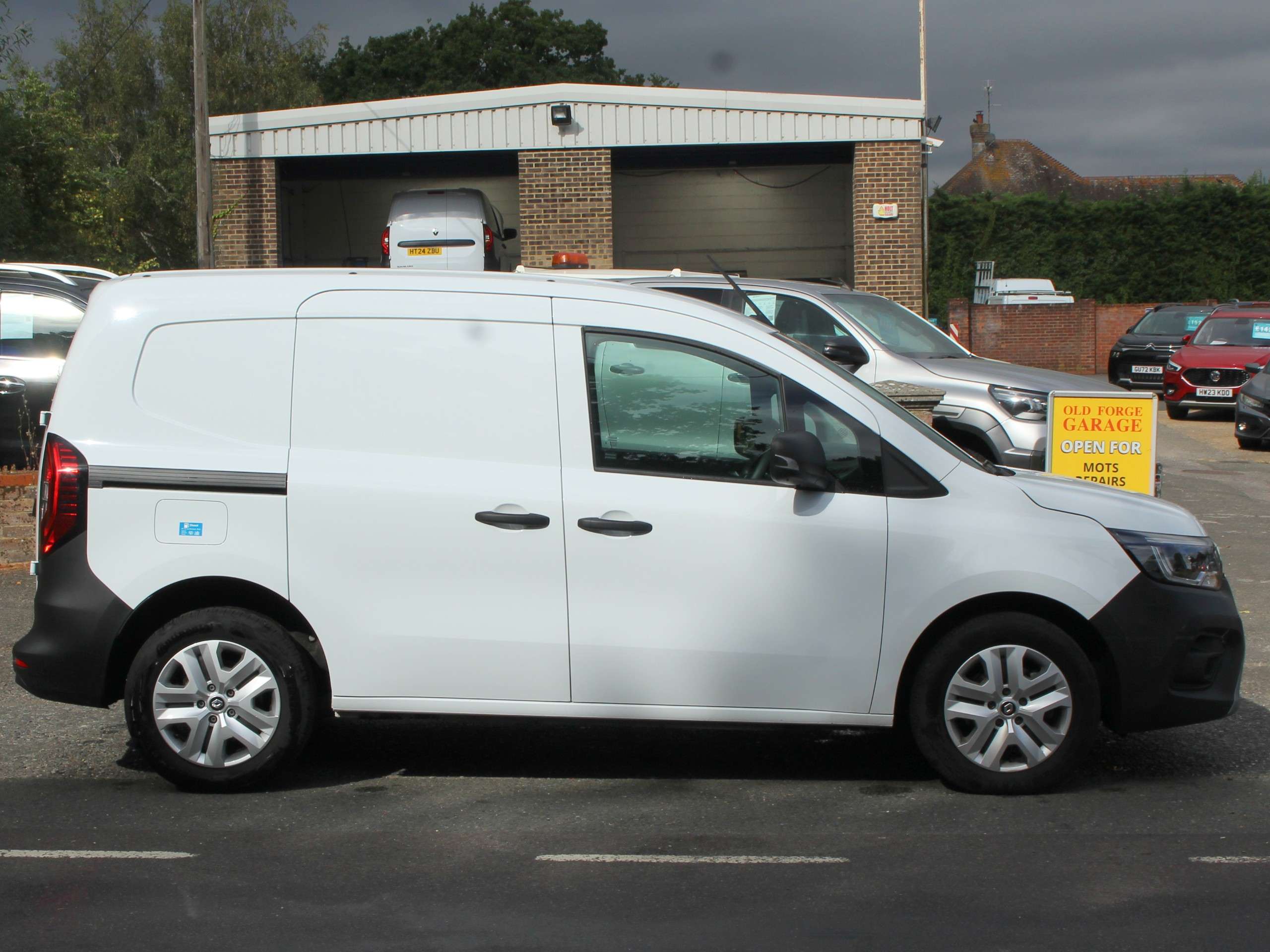 2024 RENAULT KANGOO 2024 RENAULT KANGOO