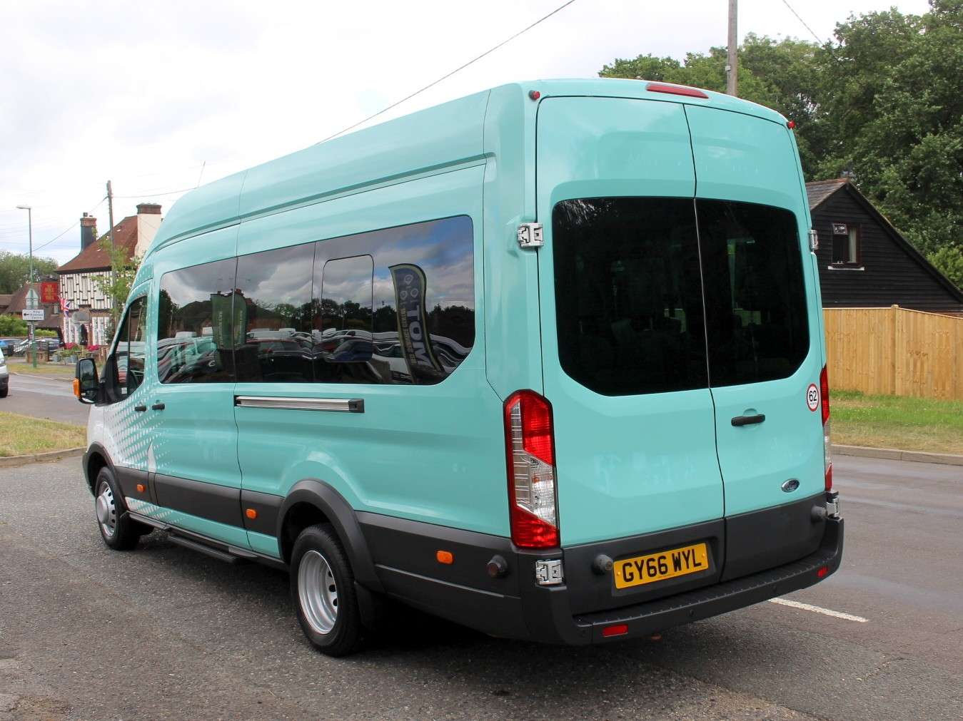 A 2016 FORD TRANSIT 2.2 TDCi 460 HDT Trend Minibus 5dr Diesel Manual L4 H3 (18 seats) (196 g/km, 123 bhp) A 2016 FORD TRANSIT 2.2 TDCi 460 HDT Trend Minibus 5dr Diesel Manual L4 H3 (18 seats) (196 g/km, 123 bhp)