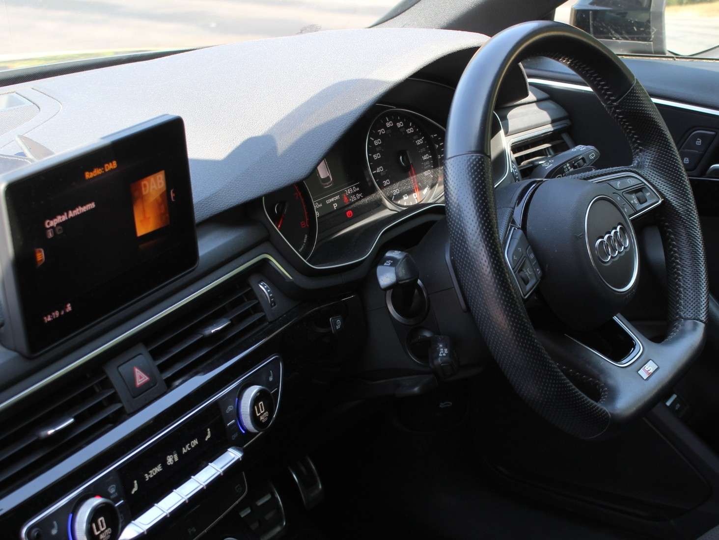 2019 AUDI A4 AVANT 2019 AUDI A4 AVANT