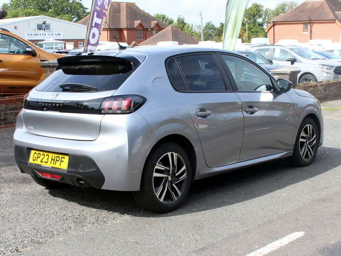 A 2023 PEUGEOT 208 1.2 PureTech Active Premium + Hatchback 5dr Petrol Manual Euro 6 (s/s) (100 ps) A 2023 PEUGEOT 208 1.2 PureTech Active Premium + Hatchback 5dr Petrol Manual Euro 6 (s/s) (100 ps)
