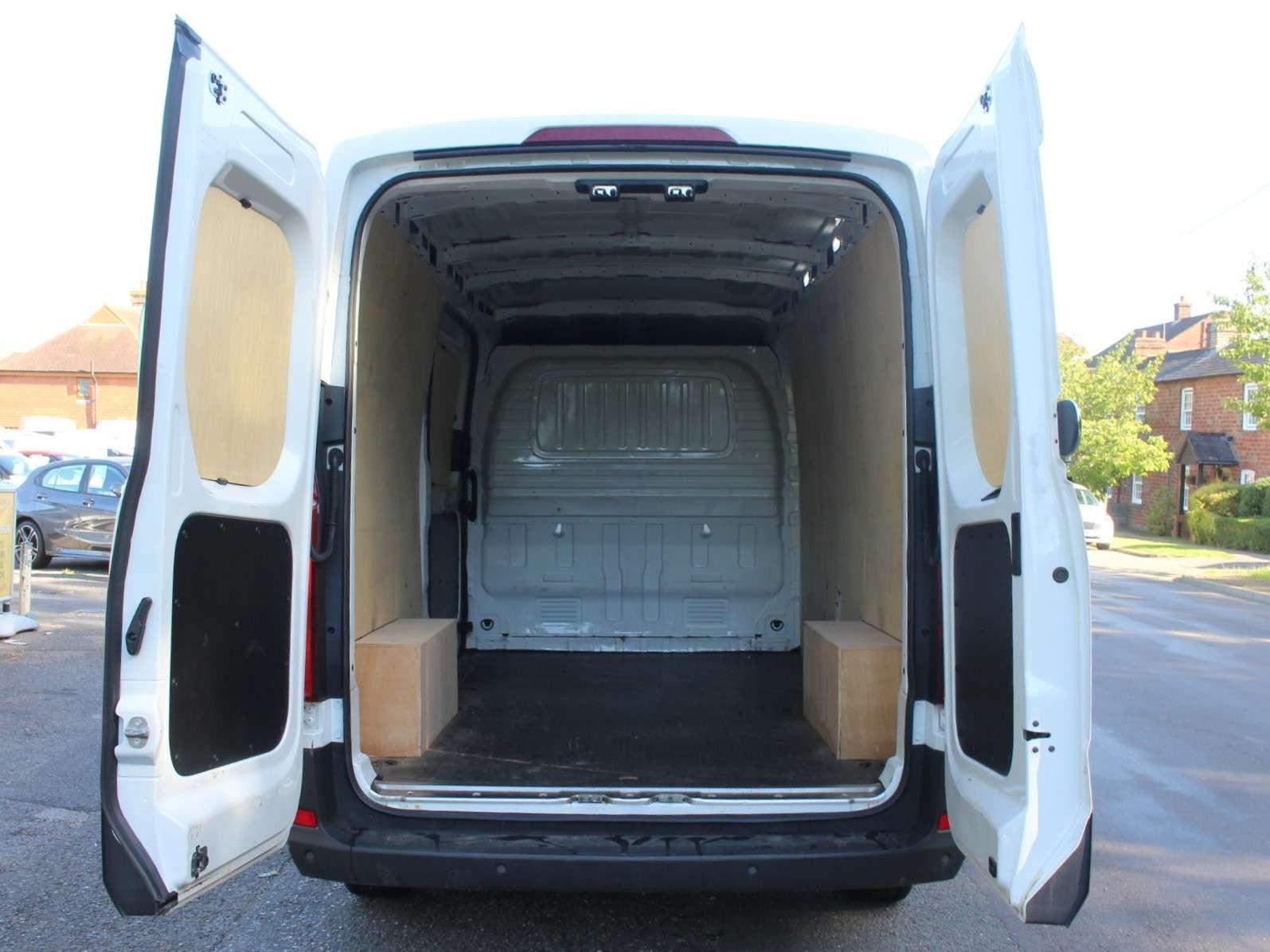 2023 MAXUS DELIVER 9 2023 MAXUS DELIVER 9