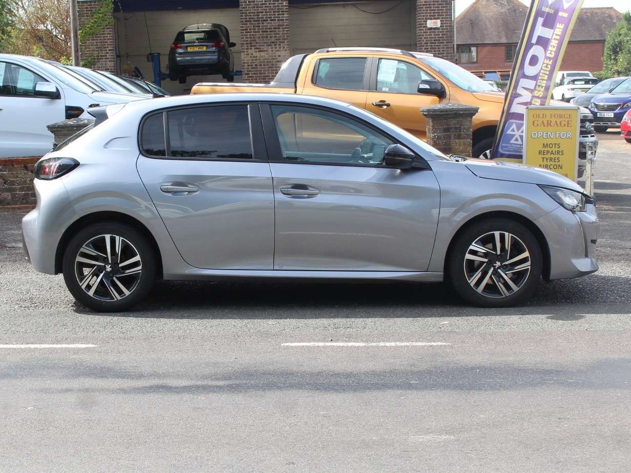 2023 PEUGEOT 208 2023 PEUGEOT 208