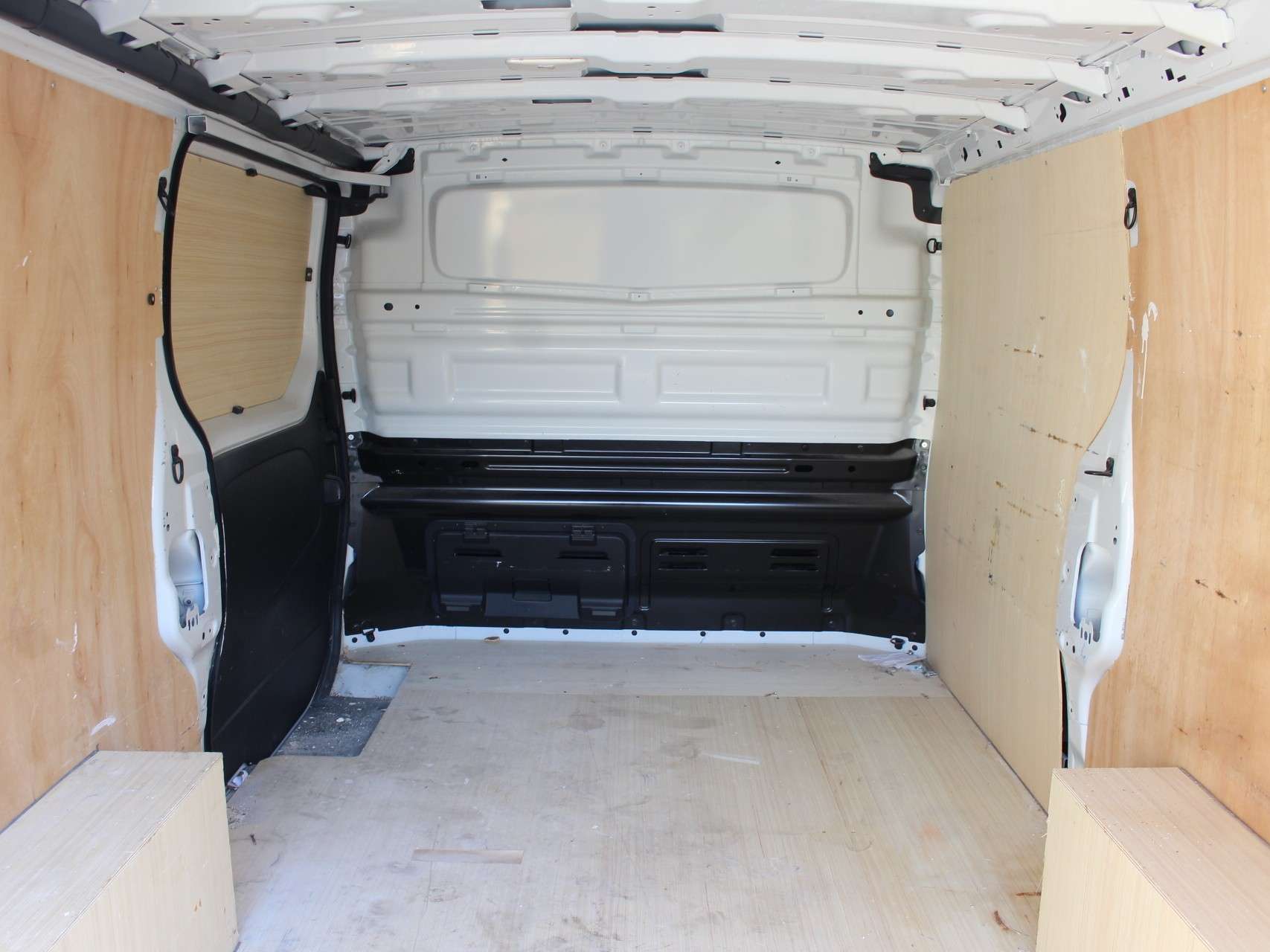 2024 RENAULT TRAFIC 2024 RENAULT TRAFIC