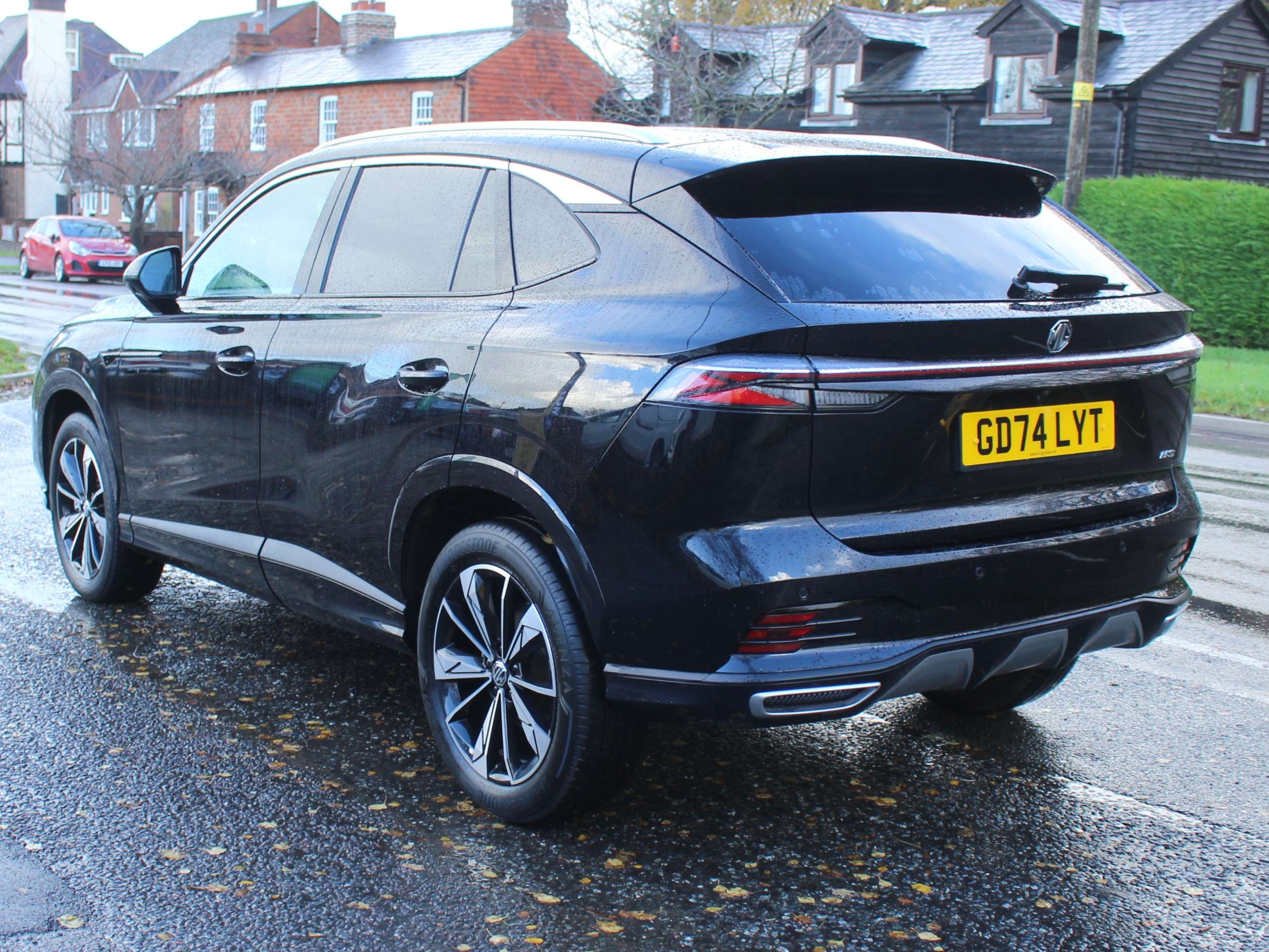 2025 MG HS 2025 MG HS