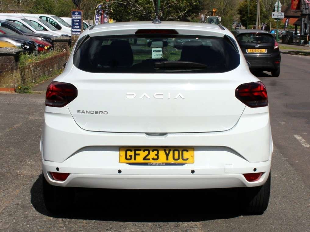 A 2023 DACIA SANDERO 1.0 TCe Expression Hatchback 5dr Petrol Manual Euro 6 (s/s) (90 ps) A 2023 DACIA SANDERO 1.0 TCe Expression Hatchback 5dr Petrol Manual Euro 6 (s/s) (90 ps)