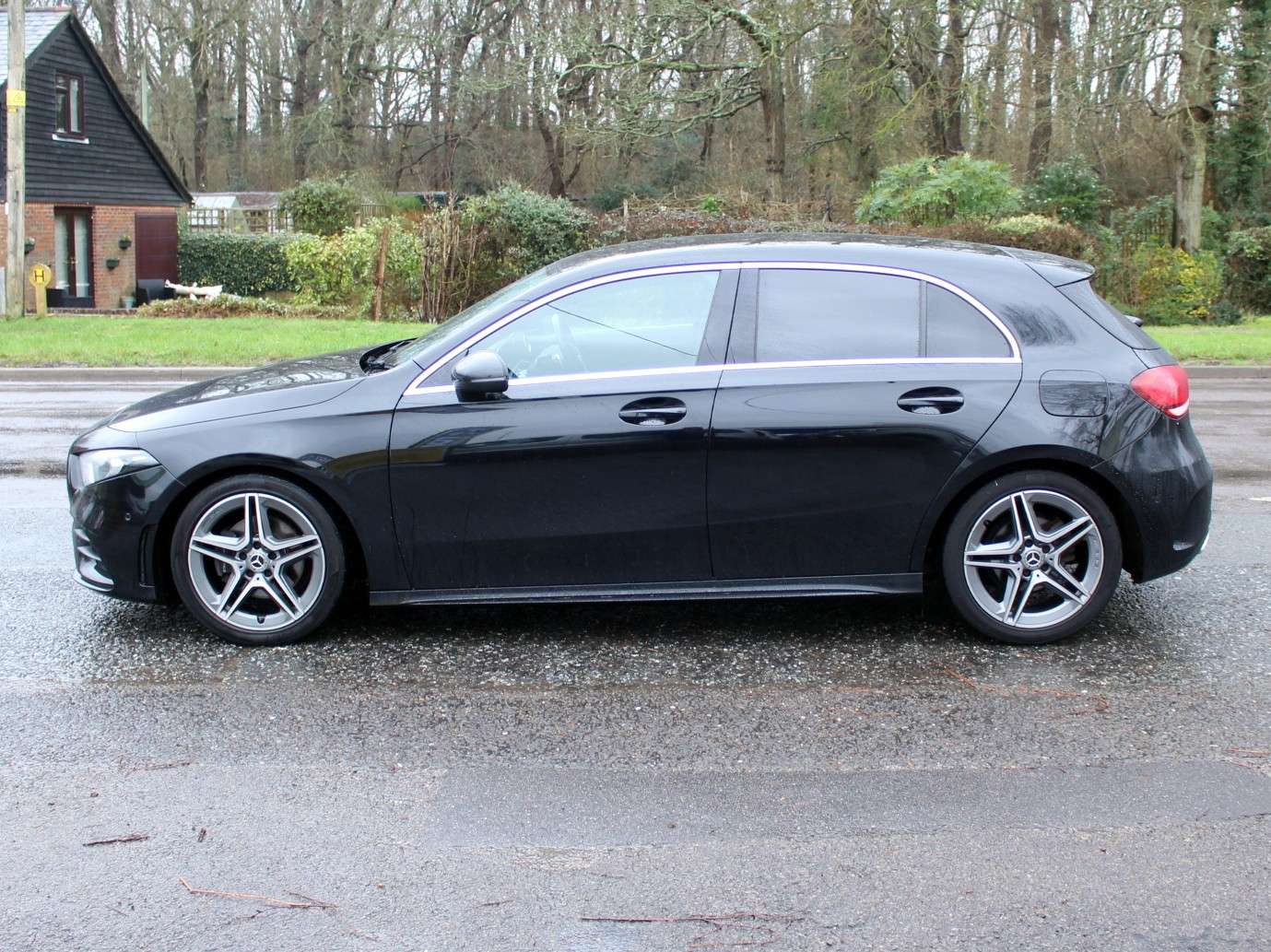 A 2019 MERCEDES-BENZ A CLASS 1.5 A180d AMG Line (Executive) Hatchback 5dr Diesel 7G-DCT Euro 6 (s/s) (116 ps) A 2019 MERCEDES-BENZ A CLASS 1.5 A180d AMG Line (Executive) Hatchback 5dr Diesel 7G-DCT Euro 6 (s/s) (116 ps)