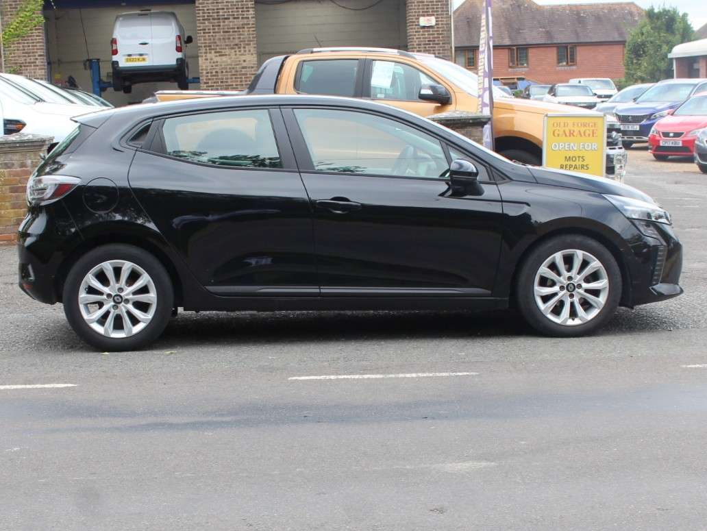 2024 RENAULT CLIO 2024 RENAULT CLIO