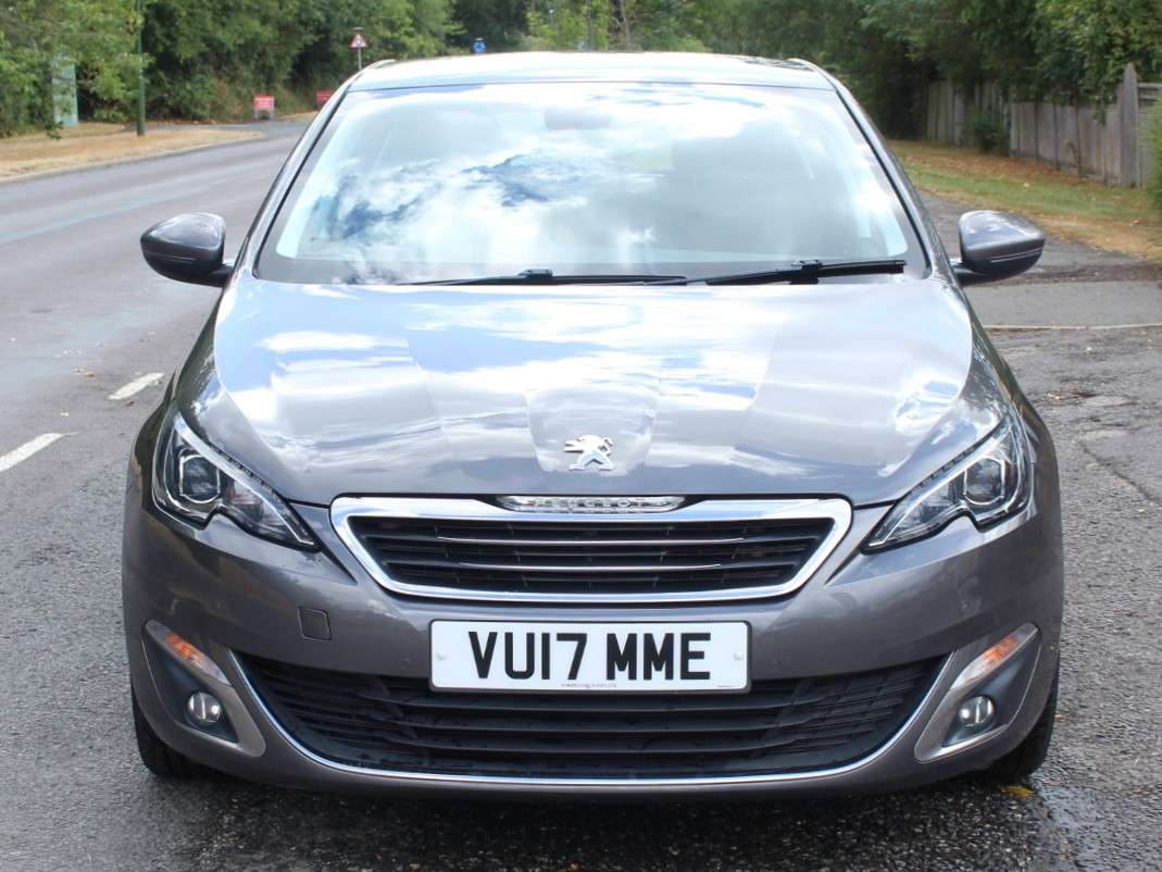 A 2017 PEUGEOT 308 S/S ALLURE A 2017 PEUGEOT 308 S/S ALLURE