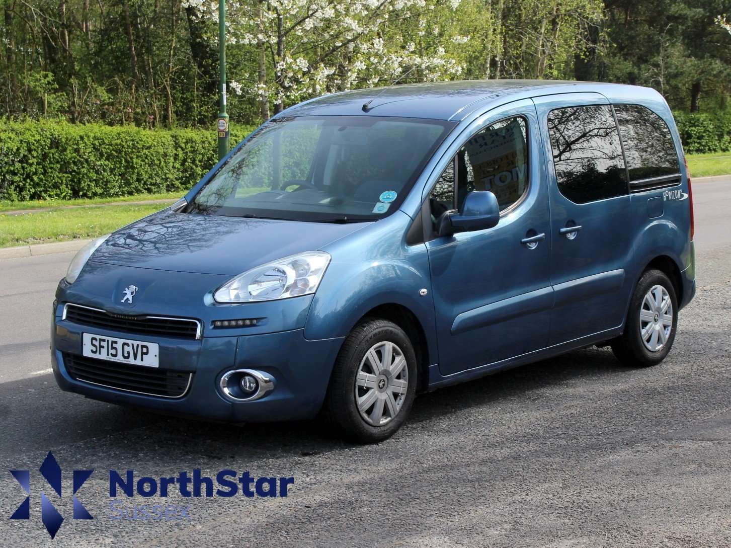 A 2015 PEUGEOT PARTNER TEPEE 1.6 HDi Tepee S WAV 5dr Diesel Manual (135 g/km, 92 bhp) A 2015 PEUGEOT PARTNER TEPEE 1.6 HDi Tepee S WAV 5dr Diesel Manual (135 g/km, 92 bhp)