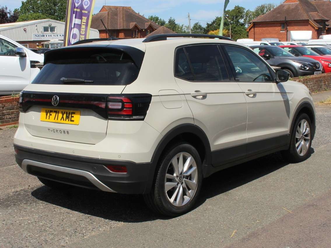 A 2021 VOLKSWAGEN T-CROSS 1.0 TSI Active SUV 5dr Petrol DSG Euro 6 (s/s) (110 ps) A 2021 VOLKSWAGEN T-CROSS 1.0 TSI Active SUV 5dr Petrol DSG Euro 6 (s/s) (110 ps)