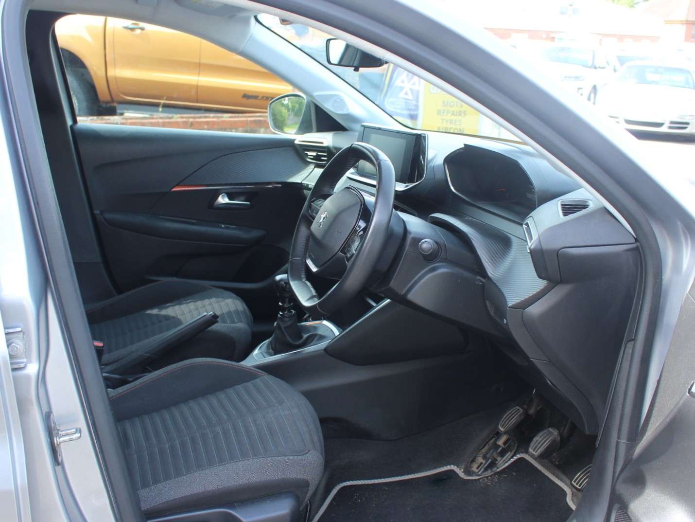 2023 PEUGEOT 208 2023 PEUGEOT 208