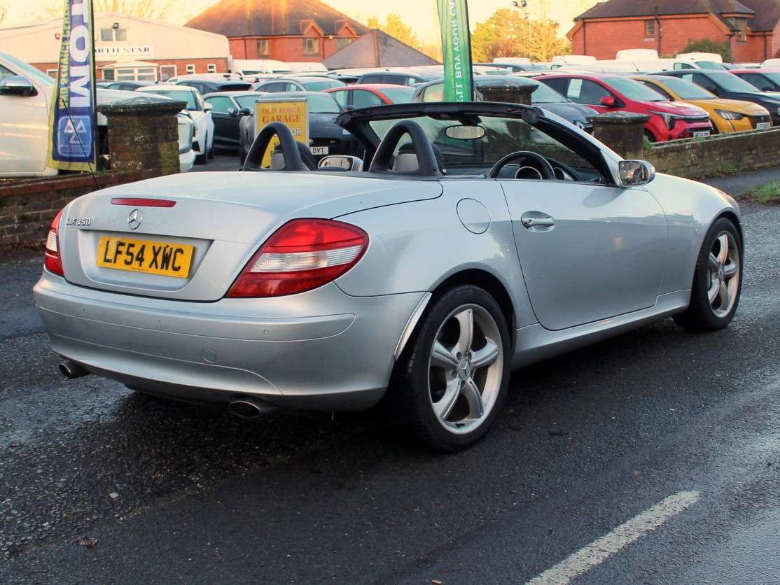 A 2004 MERCEDES-BENZ SLK 3.5 SLK350 Convertible 2dr Petrol Automatic (238 g/km, 272 bhp) A 2004 MERCEDES-BENZ SLK 3.5 SLK350 Convertible 2dr Petrol Automatic (238 g/km, 272 bhp)
