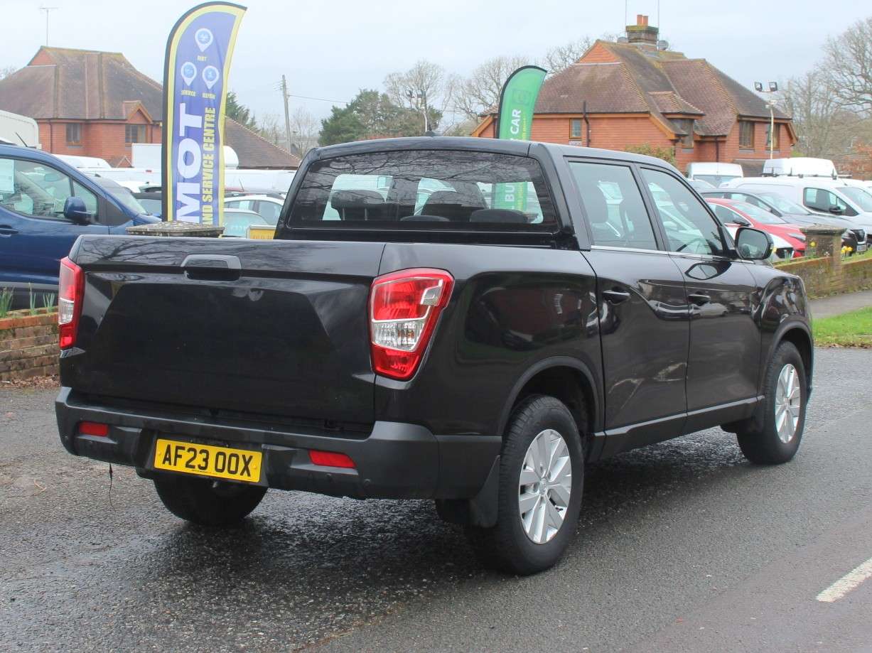 A 2023 SSANGYONG MUSSO 2.2D EX Pickup Double Cab 4dr Diesel Manual 4WD Euro 6 (181 ps) A 2023 SSANGYONG MUSSO 2.2D EX Pickup Double Cab 4dr Diesel Manual 4WD Euro 6 (181 ps)
