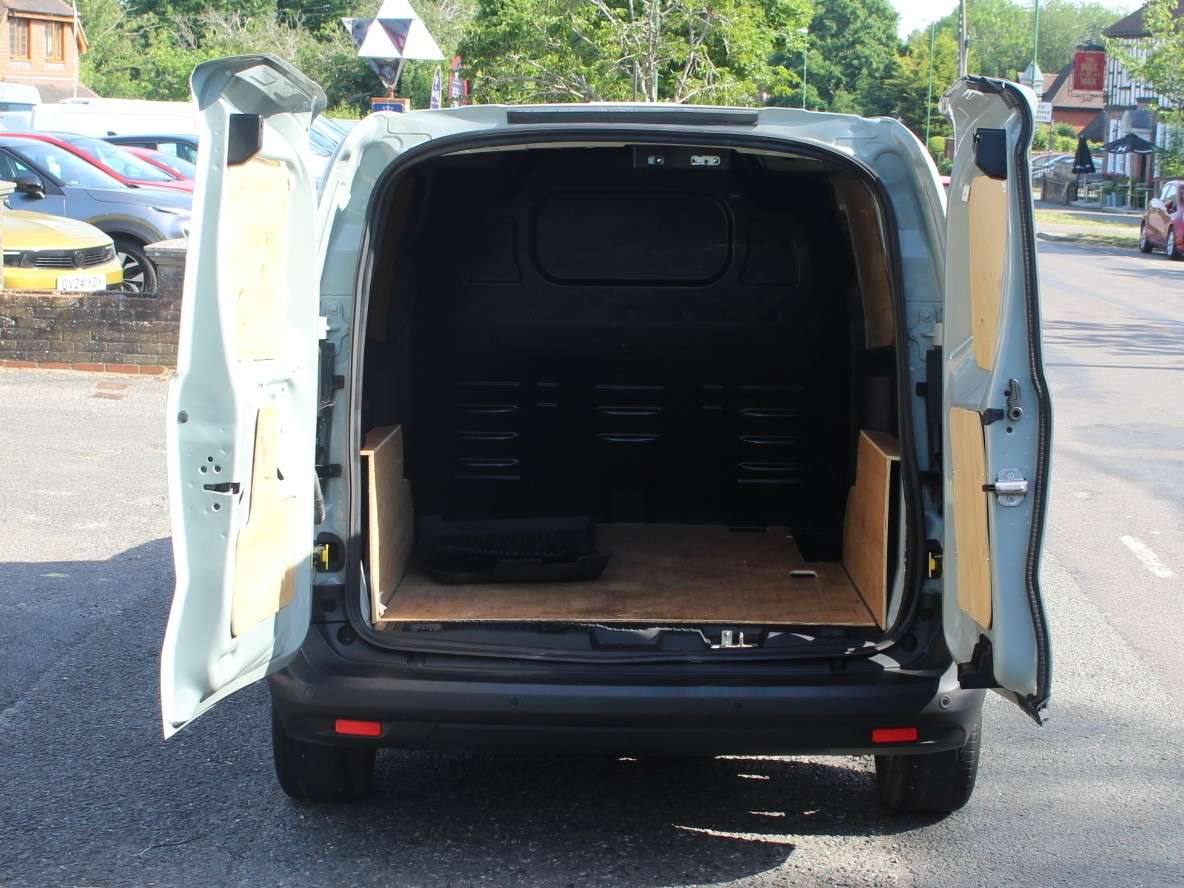 2024 FORD TRANSIT COURIER 2024 FORD TRANSIT COURIER