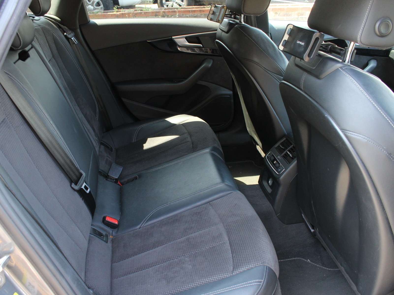 2019 AUDI A4 AVANT 2019 AUDI A4 AVANT