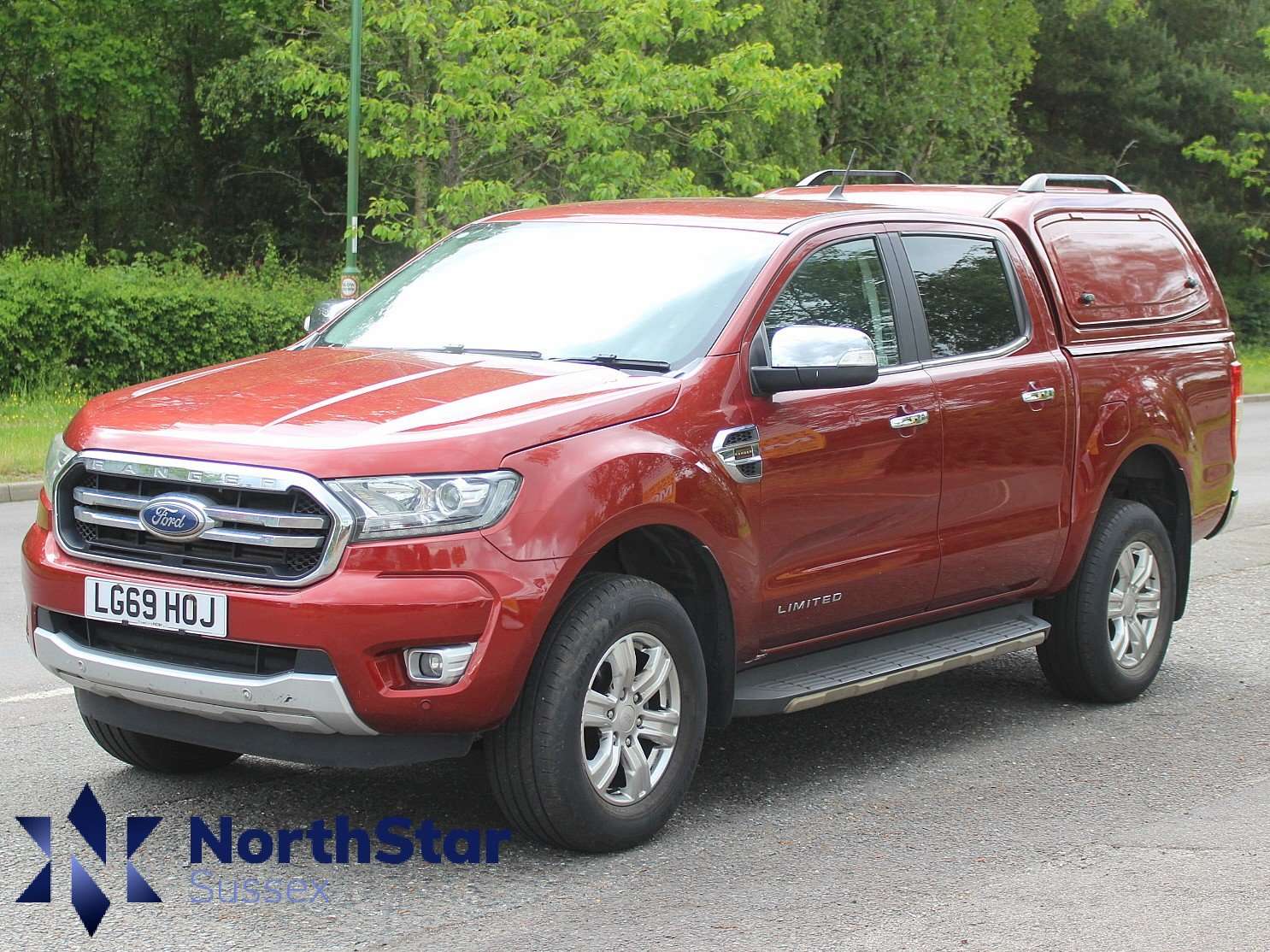 A 2019 FORD RANGER 2.0 EcoBlue Limited Pickup Double Cab 4dr Diesel Manual 4WD Euro 6 (s/s) (170 ps) A 2019 FORD RANGER 2.0 EcoBlue Limited Pickup Double Cab 4dr Diesel Manual 4WD Euro 6 (s/s) (170 ps)
