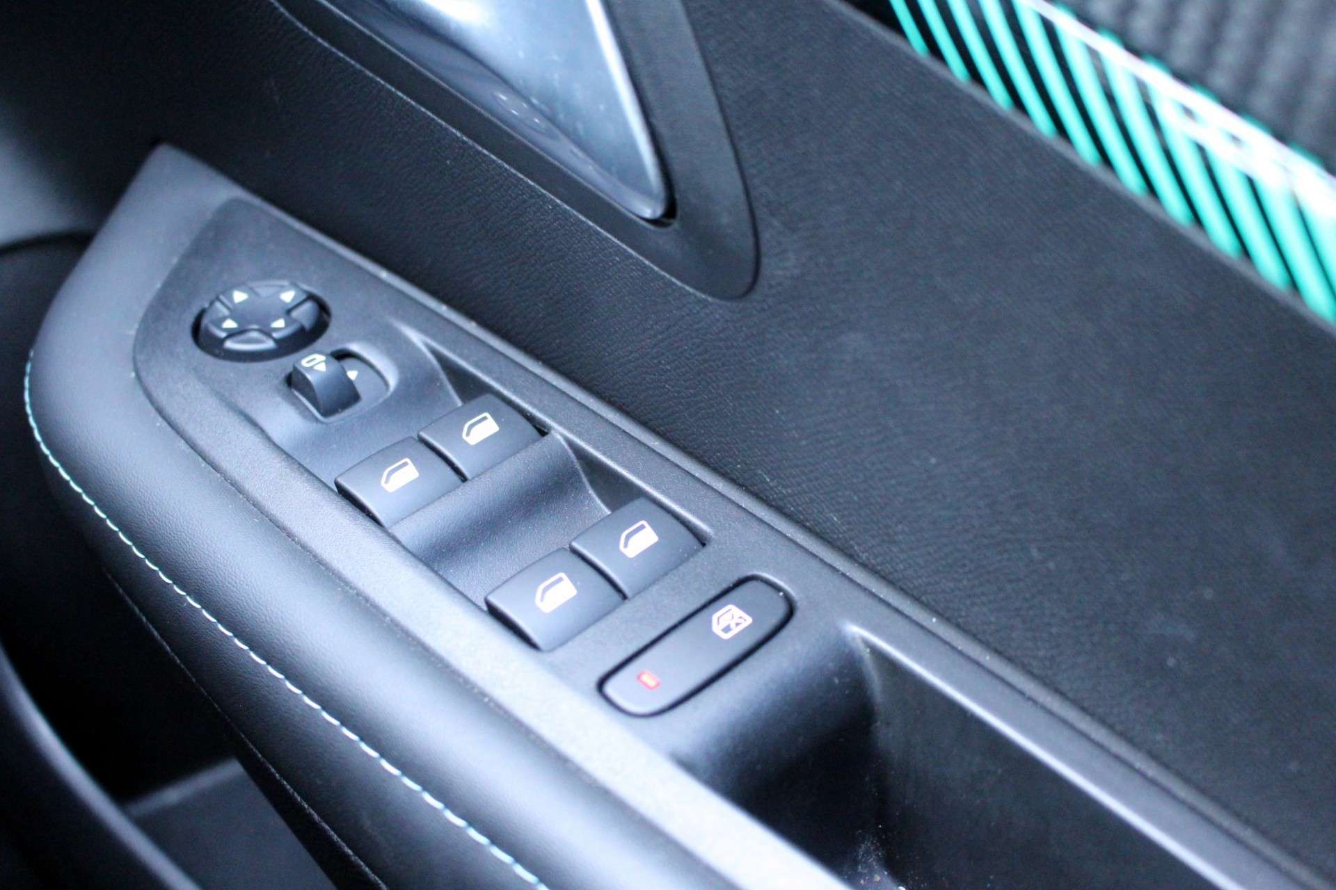 2022 PEUGEOT 208 2022 PEUGEOT 208