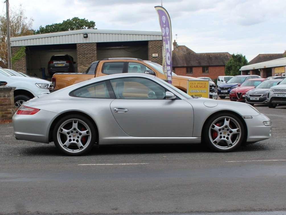 2005 PORSCHE 911 2005 PORSCHE 911