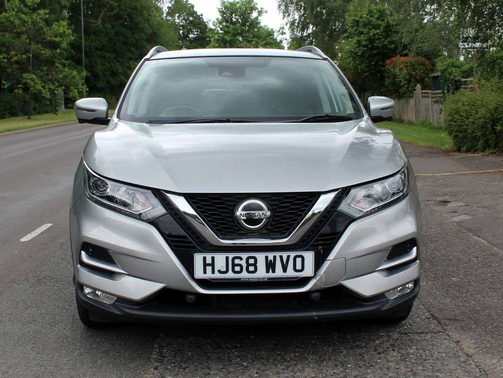 A 2018 NISSAN QASHQAI 1.3 DIG-T N-Connecta SUV 5dr Petrol Manual Euro 6 (s/s) (140 ps) A 2018 NISSAN QASHQAI 1.3 DIG-T N-Connecta SUV 5dr Petrol Manual Euro 6 (s/s) (140 ps)