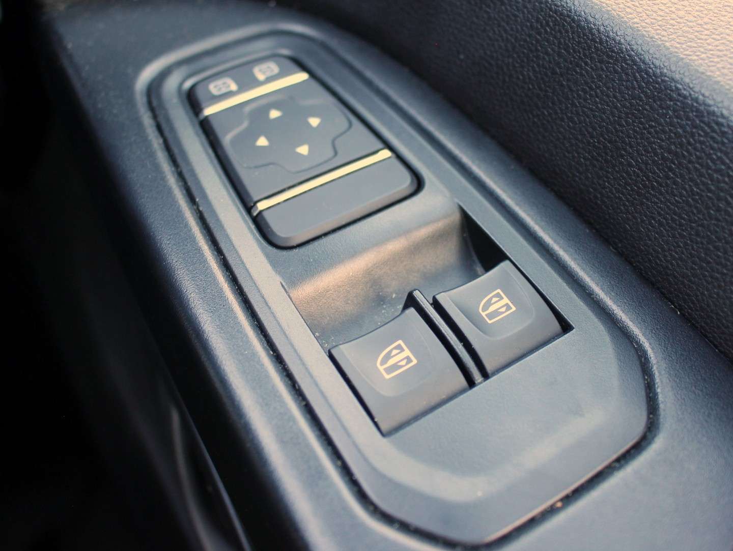 2024 RENAULT TRAFIC 2024 RENAULT TRAFIC