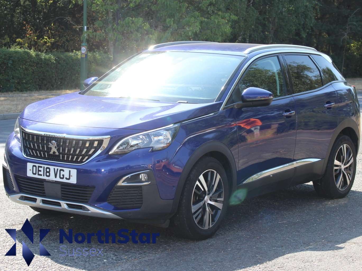 A 2018 PEUGEOT 3008 1.5 BlueHDi Allure SUV 5dr Diesel EAT Euro 6 (s/s) (130 ps) A 2018 PEUGEOT 3008 1.5 BlueHDi Allure SUV 5dr Diesel EAT Euro 6 (s/s) (130 ps)