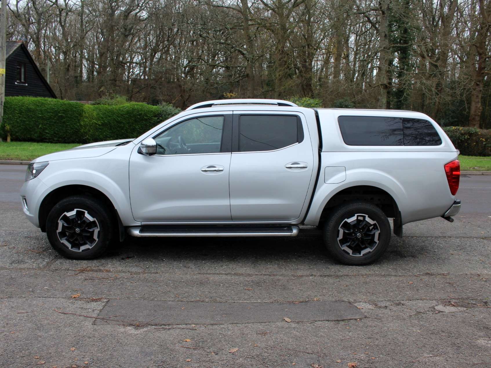 A 2021 NISSAN NAVARA 2.3 dCi Tekna Pickup Double Cab 4dr Diesel Manual 4WD Euro 6 (s/s) (190 ps) A 2021 NISSAN NAVARA 2.3 dCi Tekna Pickup Double Cab 4dr Diesel Manual 4WD Euro 6 (s/s) (190 ps)
