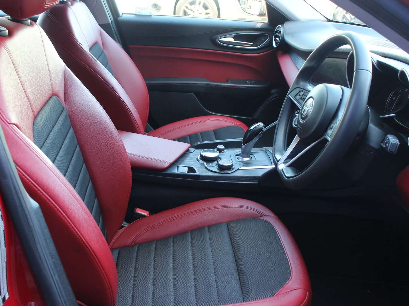 2019 ALFA ROMEO GIULIA 2019 ALFA ROMEO GIULIA