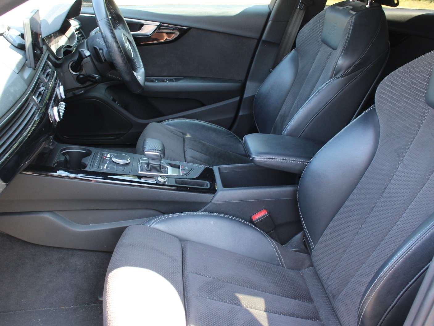 2019 AUDI A4 AVANT 2019 AUDI A4 AVANT