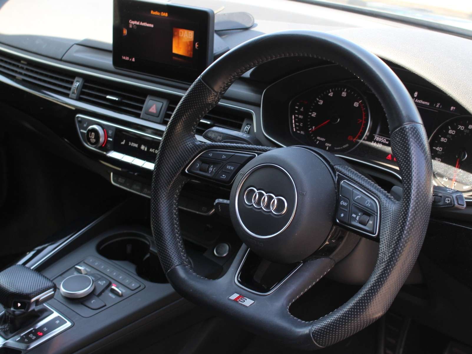 2019 AUDI A4 AVANT 2019 AUDI A4 AVANT