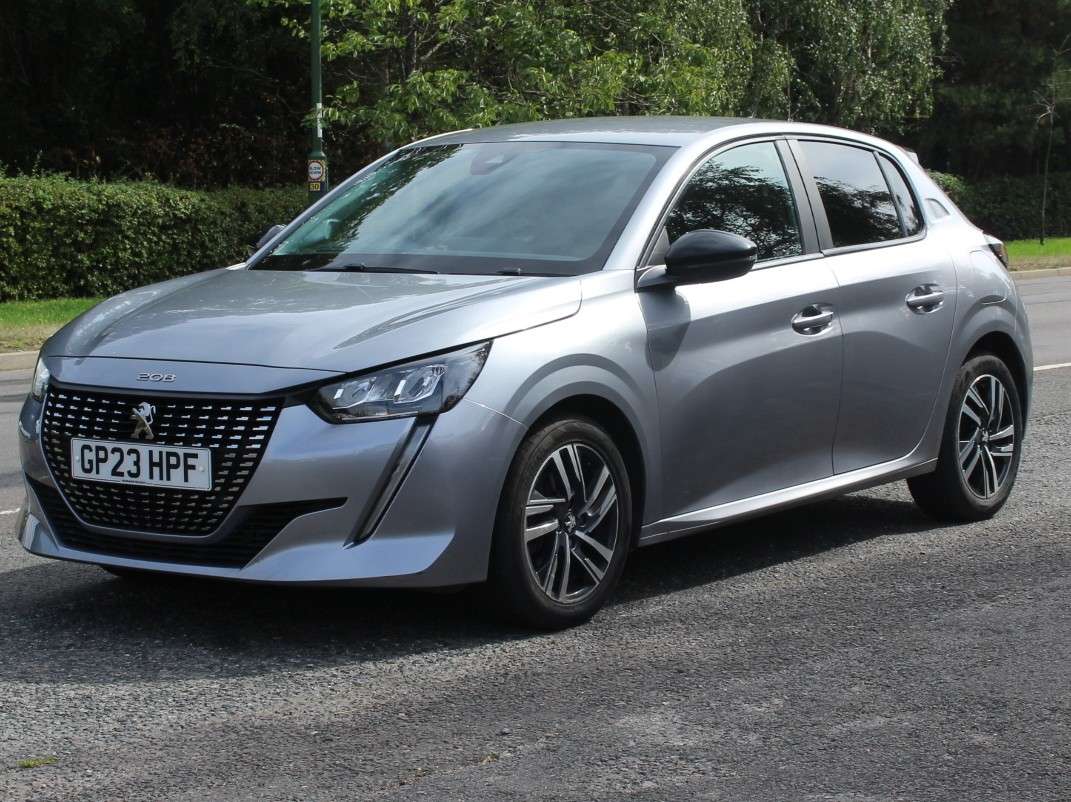 A 2023 PEUGEOT 208 1.2 PureTech Active Premium + Hatchback 5dr Petrol Manual Euro 6 (s/s) (100 ps) A 2023 PEUGEOT 208 1.2 PureTech Active Premium + Hatchback 5dr Petrol Manual Euro 6 (s/s) (100 ps)