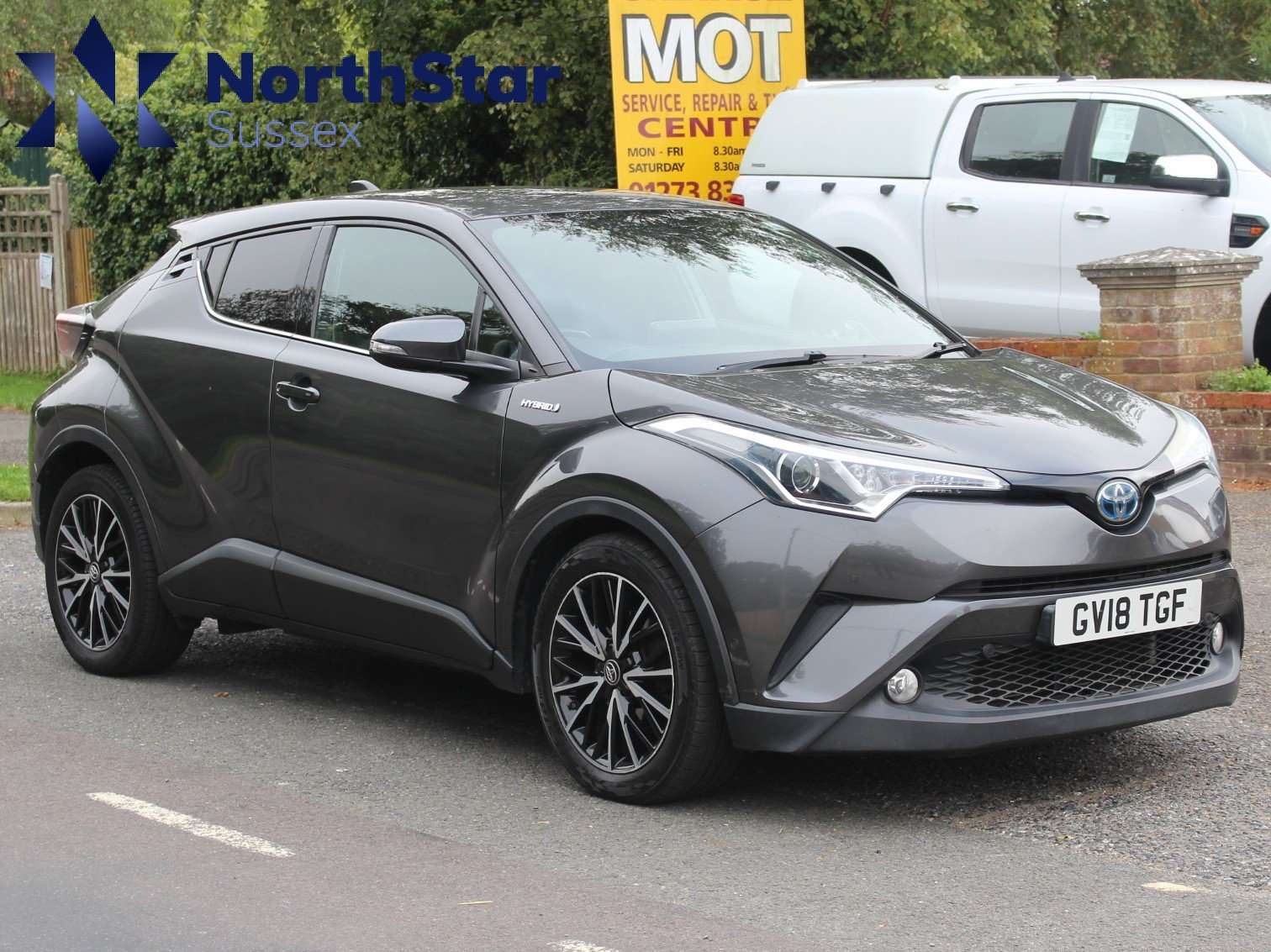 A 2018 TOYOTA C-HR 1.8 VVT-h Excel SUV 5dr Petrol Hybrid CVT Euro 6 (s/s) (122 ps) A 2018 TOYOTA C-HR 1.8 VVT-h Excel SUV 5dr Petrol Hybrid CVT Euro 6 (s/s) (122 ps)