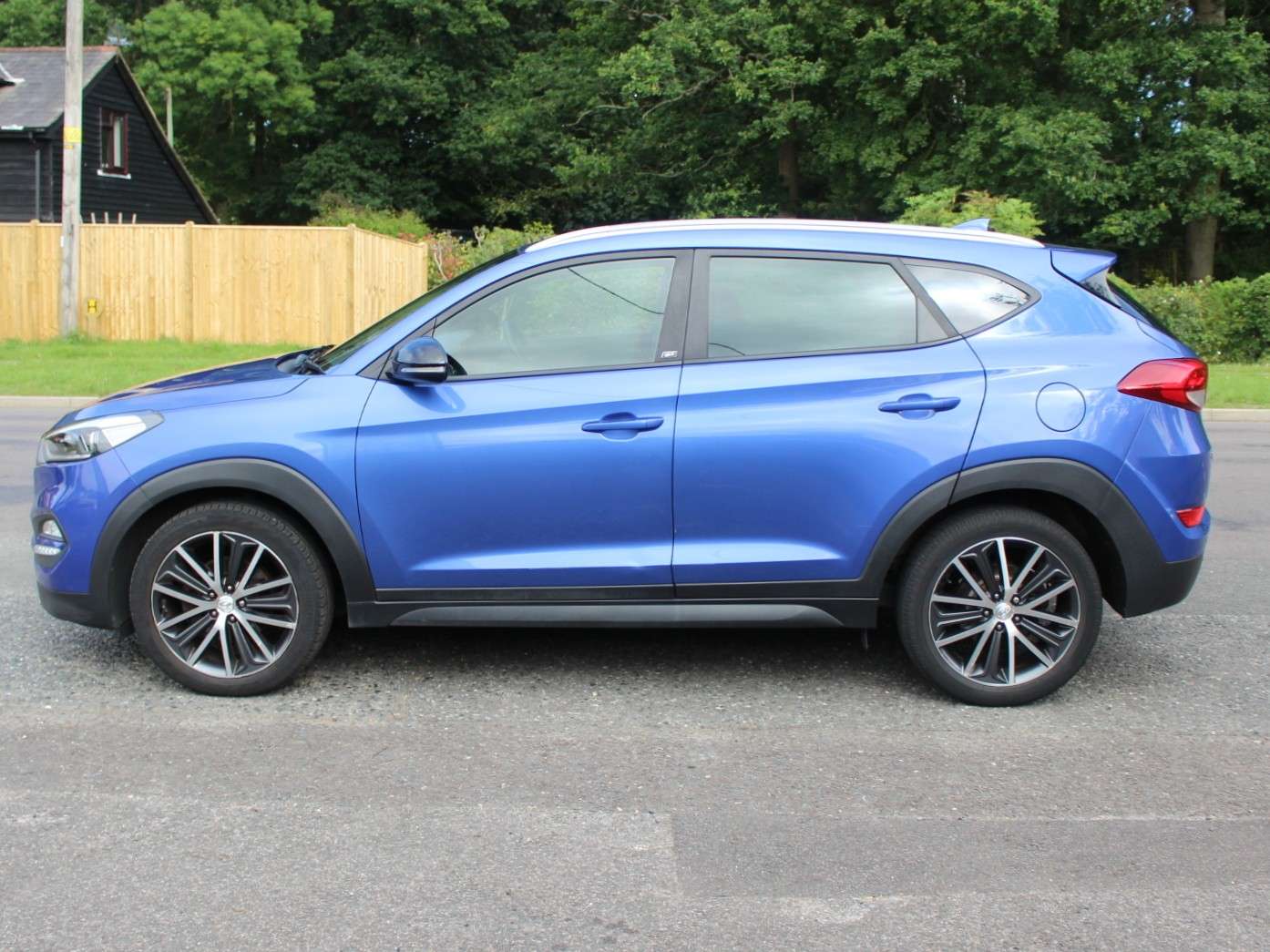 A 2018 HYUNDAI TUCSON 1.7 CRDi Blue Drive GO SE SUV 5dr Diesel DCT Euro 6 (s/s) (141 ps) A 2018 HYUNDAI TUCSON 1.7 CRDi Blue Drive GO SE SUV 5dr Diesel DCT Euro 6 (s/s) (141 ps)