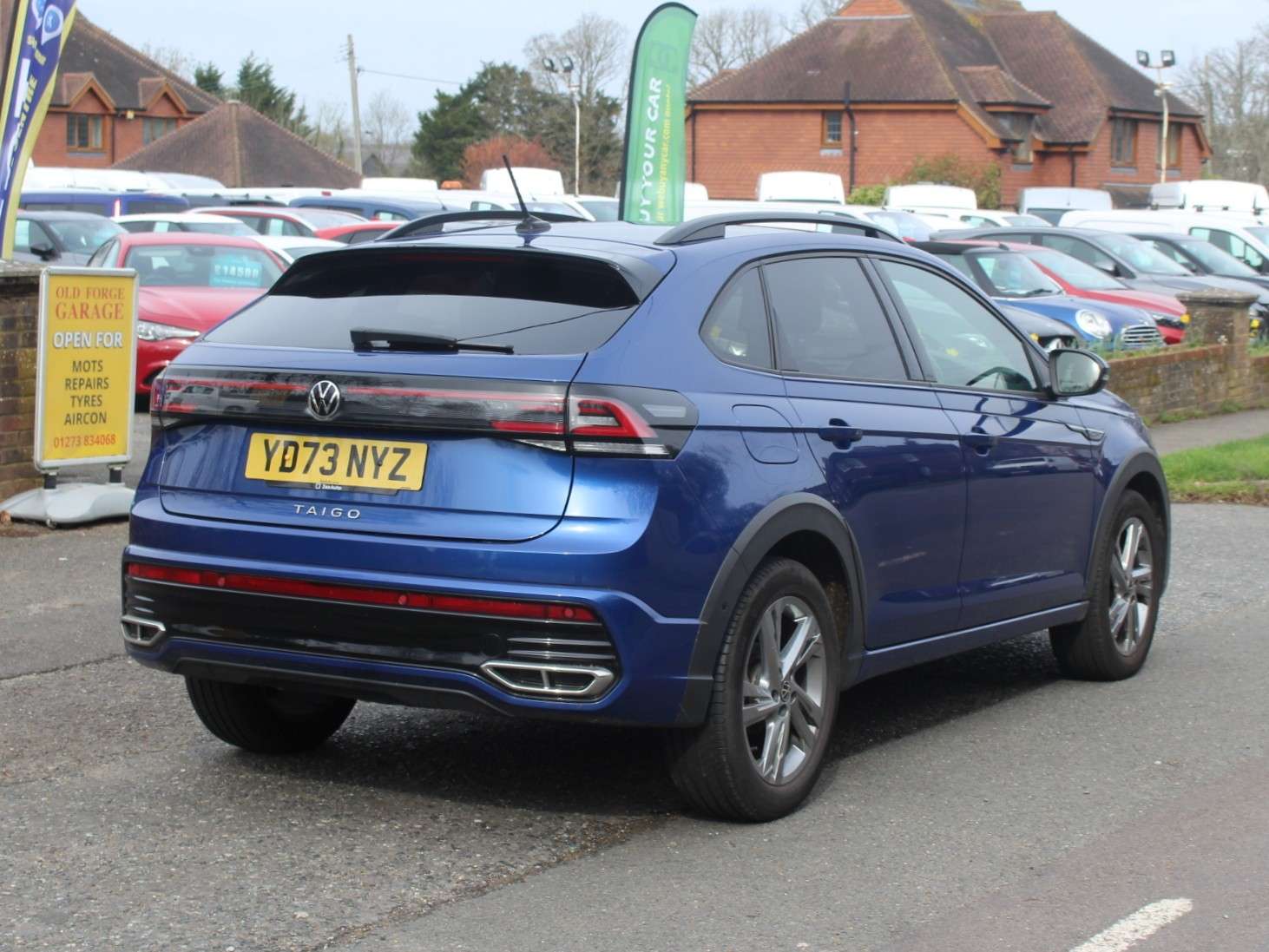 A 2023 VOLKSWAGEN TAIGO 1.0 TSI R-Line SUV 5dr Petrol Manual Euro 6 (s/s) (110 ps) A 2023 VOLKSWAGEN TAIGO 1.0 TSI R-Line SUV 5dr Petrol Manual Euro 6 (s/s) (110 ps)