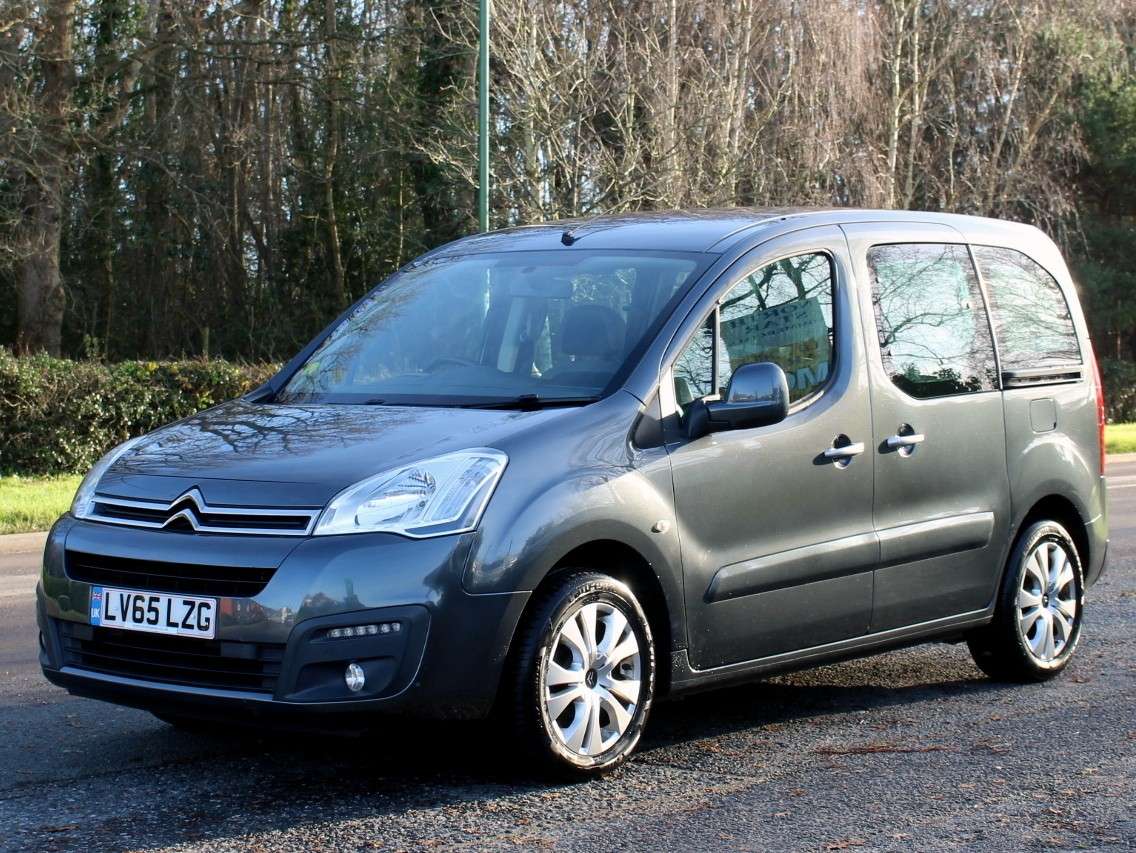 Check out this Citroen Berlingo 2015 Diesel Manual
